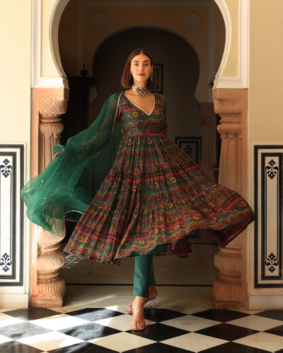 Buy Mehndi Indian Dresses Online for Men in USA