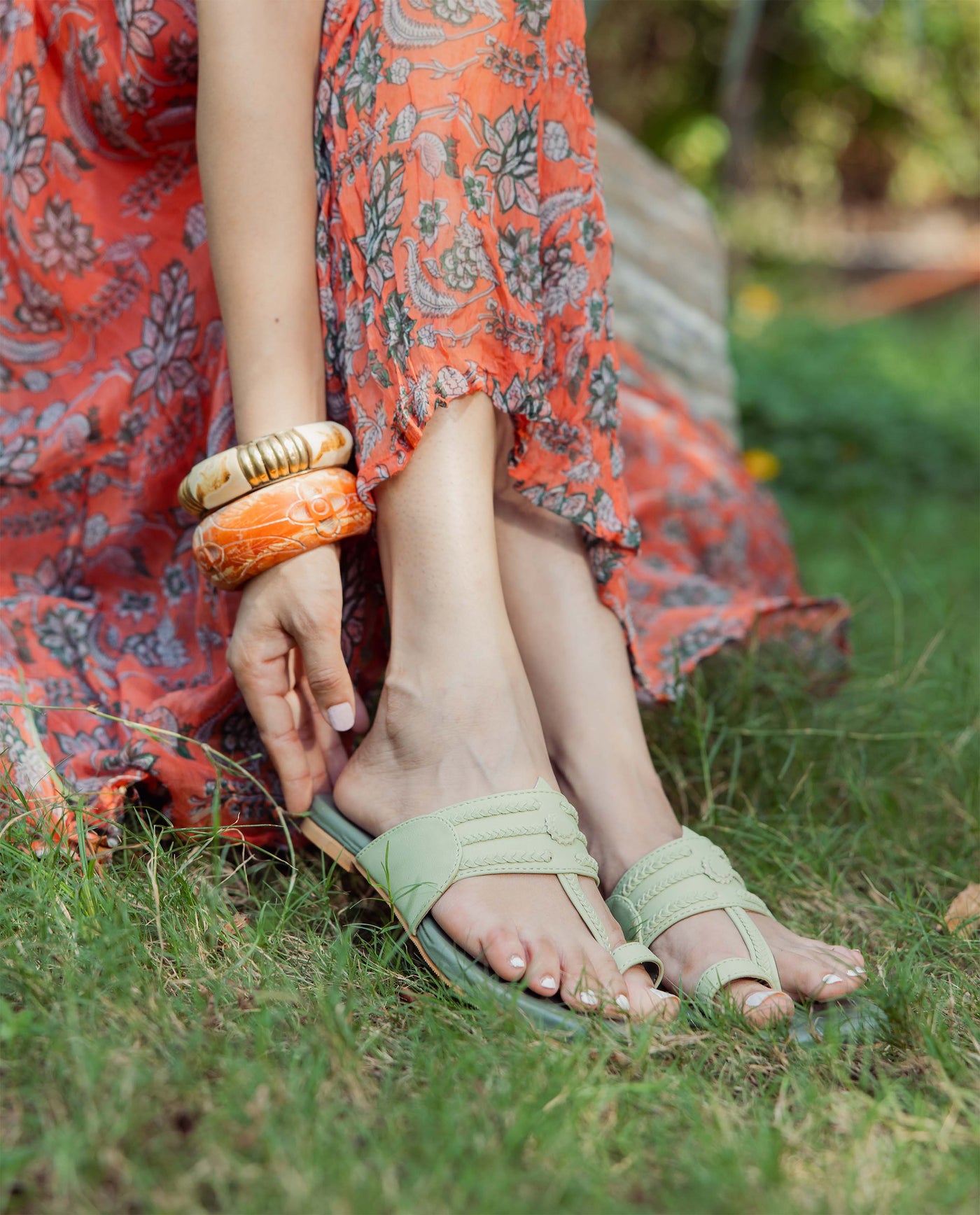 Pale Leaf Kolha Flats