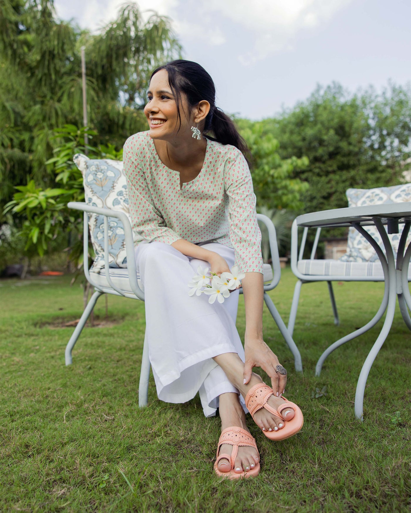 Salmon Peach Solid Kolha Flats