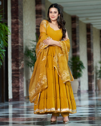 Vedika Mustard Yellow Gotapatti Cotton Suit Set