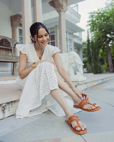 Windsor Tan Solid Kolha Flats