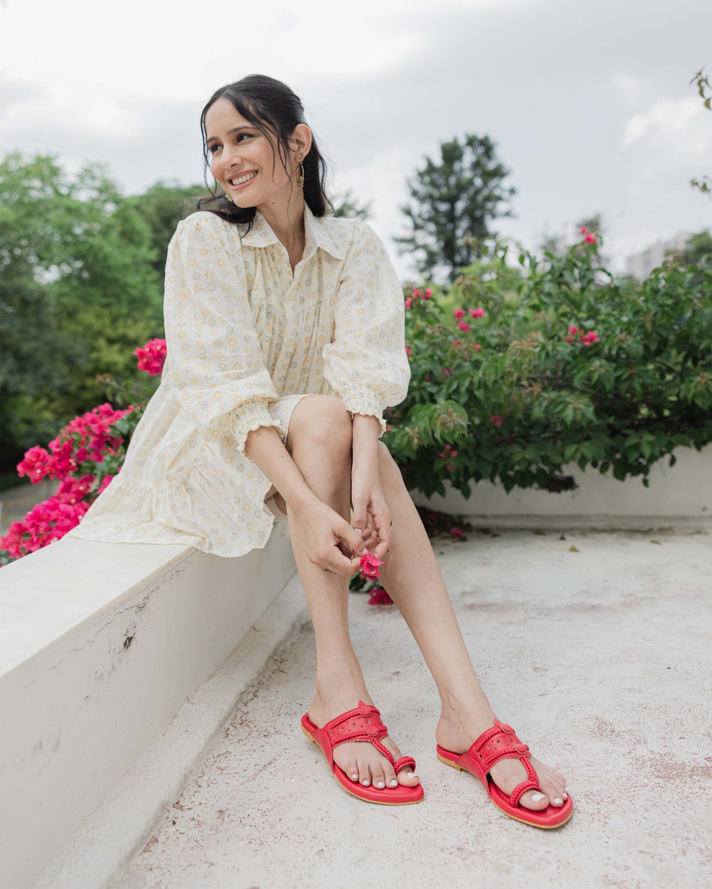 Indian Red Solid Kolha Flats