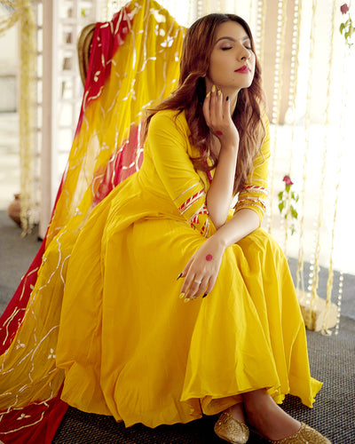 15 Beautiful Haldi Dresses By Popular Designer Anita Dongre
